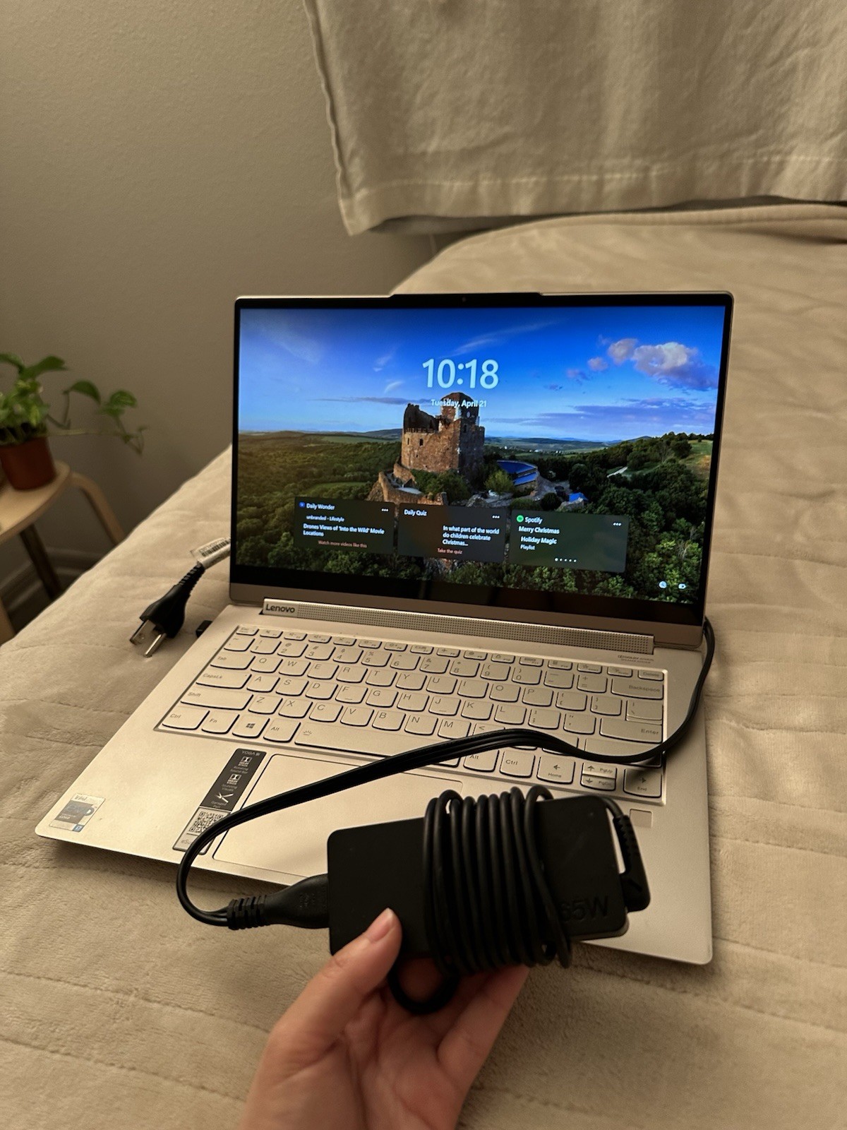 2021 Laptop Lenovo Yoga 9 14ITL5 (2-in-1 Touchscreen and Flippable) i7