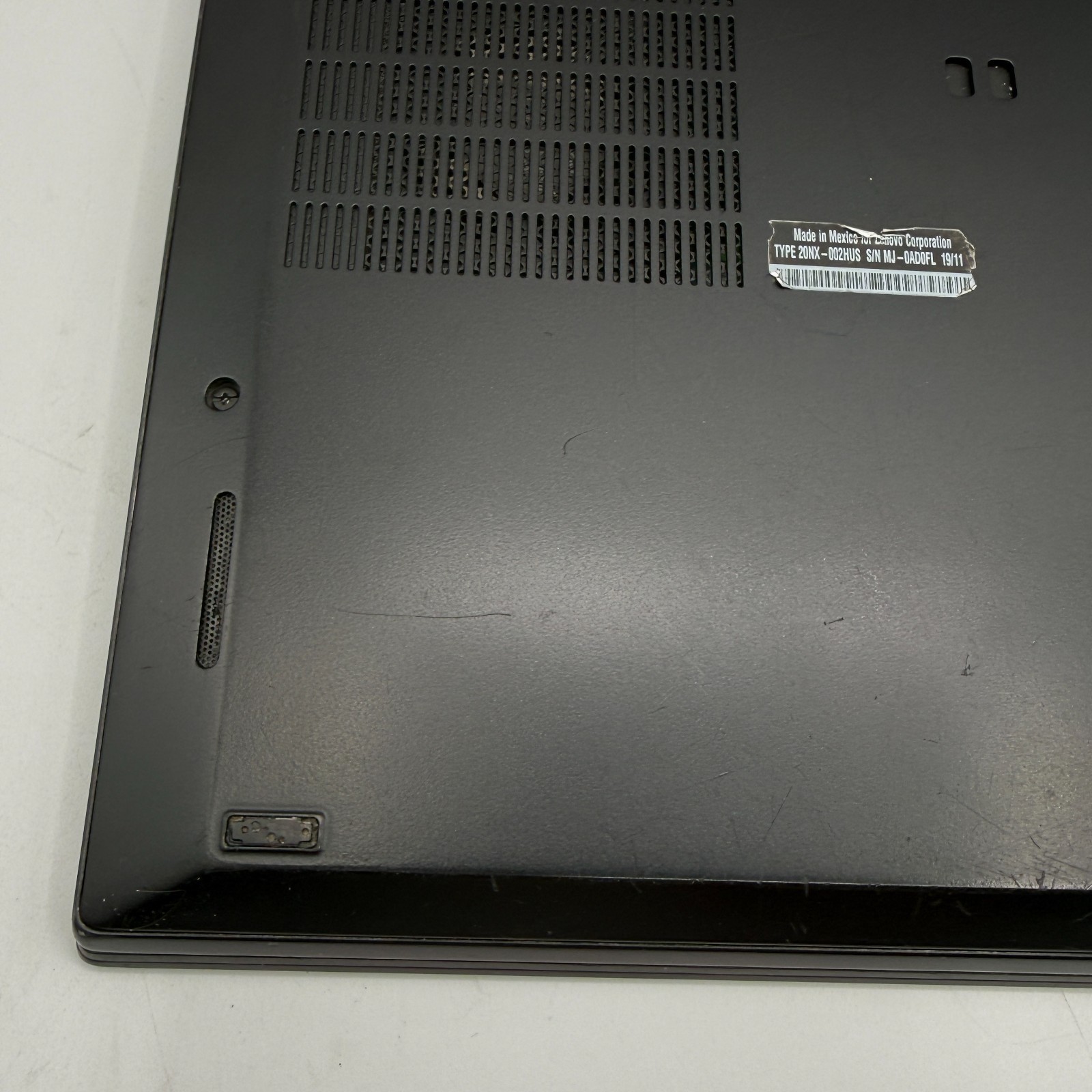 Lenovo ThinkPad T490s 14″ i7-8565U 16GB RAM 256GB SSD Win11 Pro Fingerprin Fair