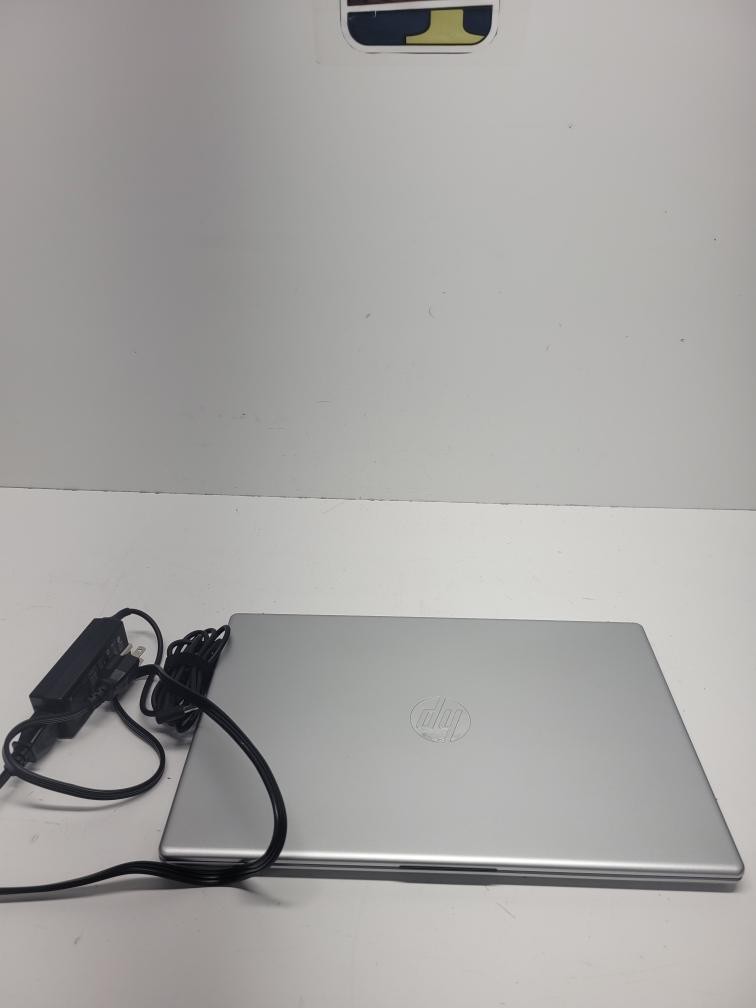 HP LAPTOP 15″8GB RAM W/CHARGER (P16034157)