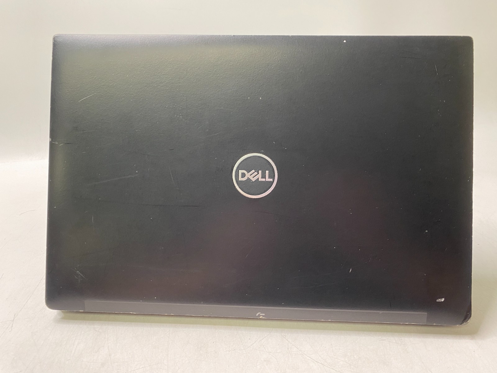 Dell Latitude 7490 14″ i7-8650U 16GB DDR4 256GB SSD Win11Pro 79% Battery, w/AC