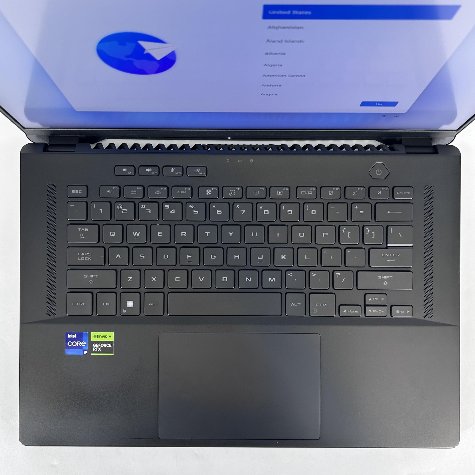 Asus ROG Zephyrus M16 GU604 240Hz QHD+ i9-13900H 16GB 1TB RTX 4070 BAD USB PORTS