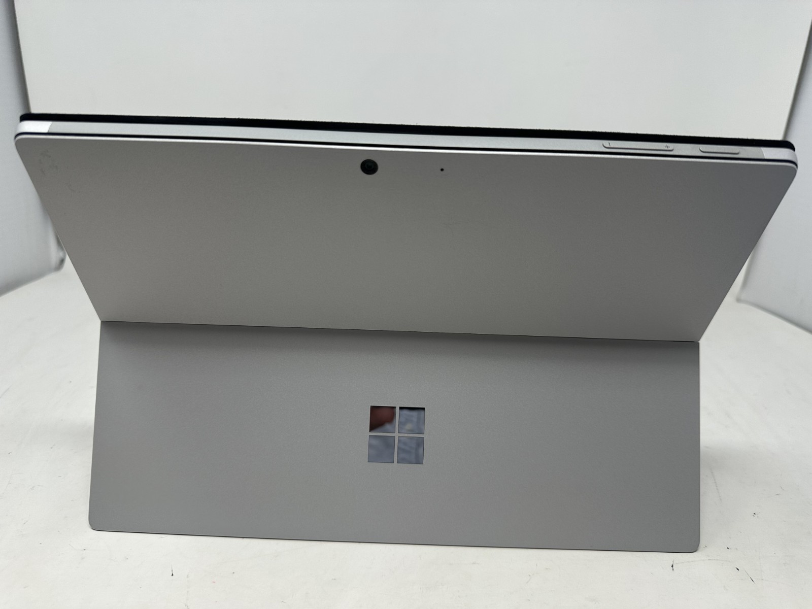 Microsoft Surface Pro 7+ 1960 128GB SSD, Intel Core i5 11th Gen, 8GB RAM