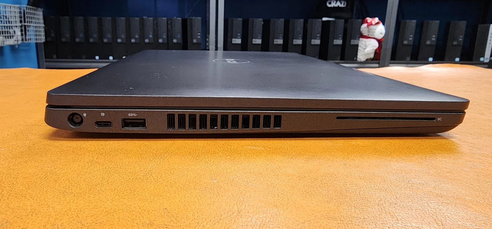 Dell Latitude 5500 – Intel Core i7-8th Gen, 256GB SSD, 12 GB PC4 RAM, Windows 11