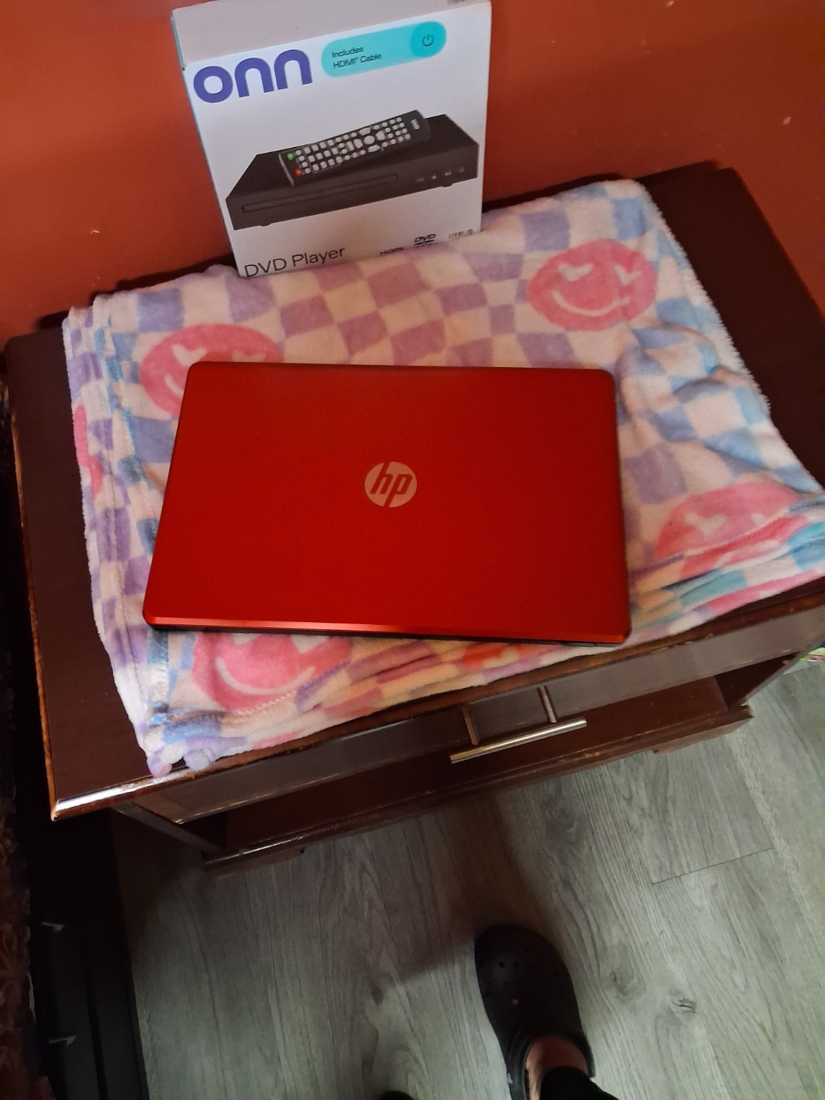 HP 15-FD0083WM 15.6″ (128GB SSD Intel Pentium N200 1.1GHz 4GB RAM) Laptop – Red