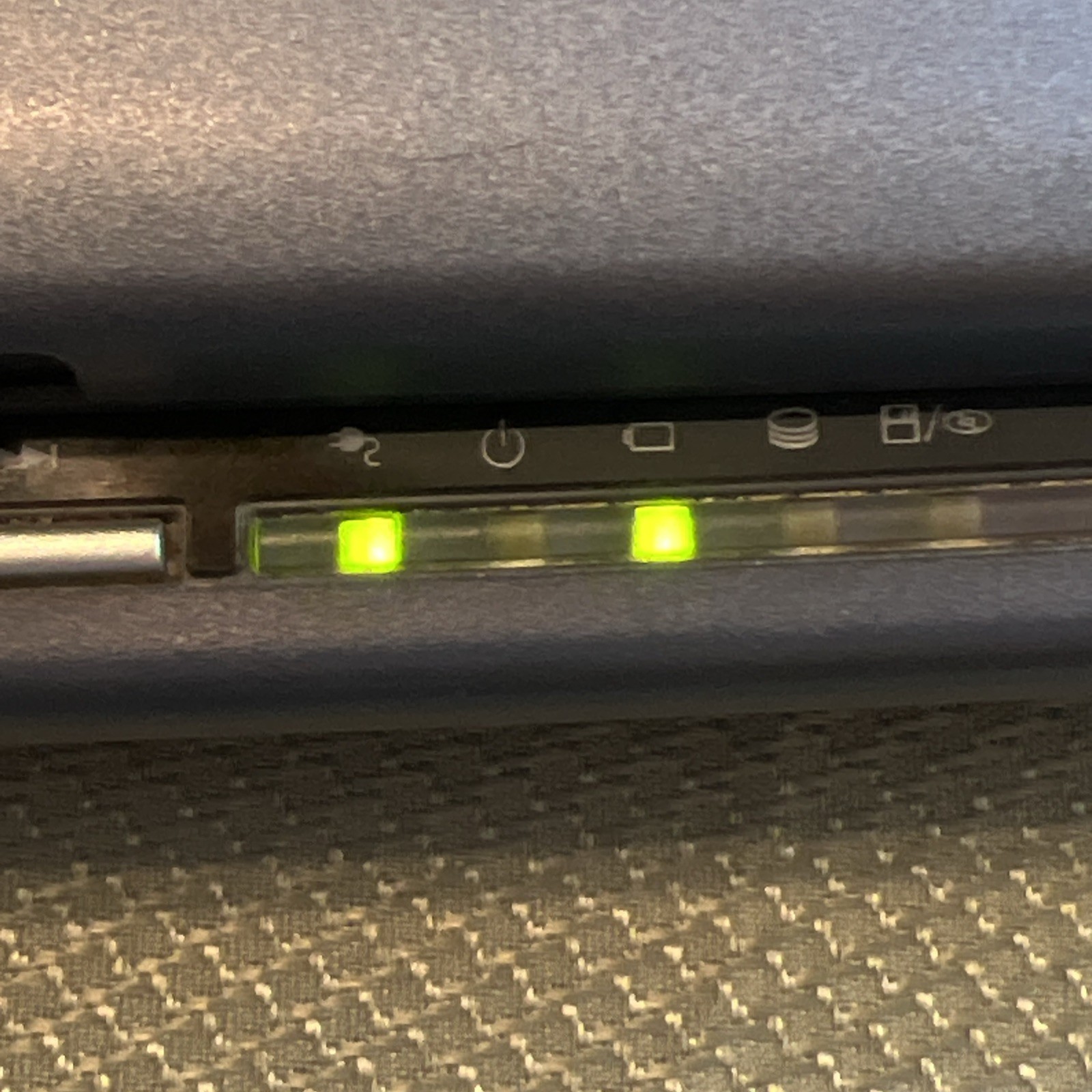 Toshiba Satellite 1805 Windows XP Laptop Tested DVD AC Adapter 496MB RAM