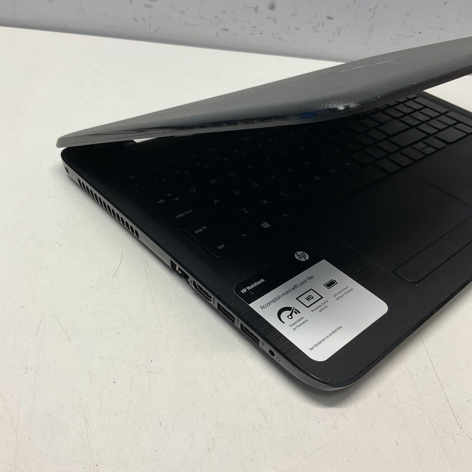 HP Notebook 15-ba009dx Laptop AMD A6-7310 2GHz 4GB RAM 120GB SSD Win 10 NO BATT