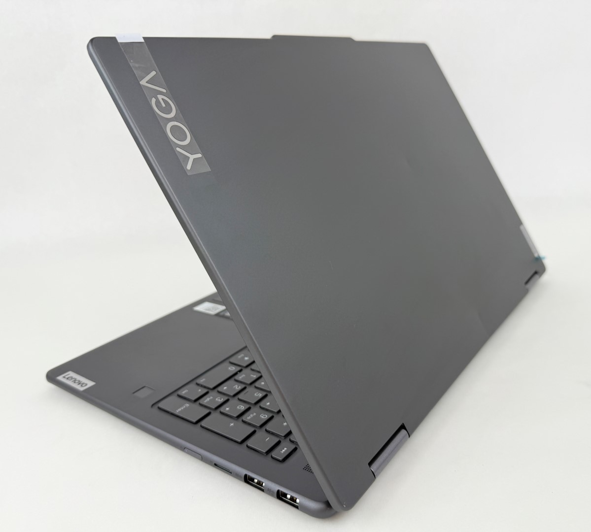 Lenovo Yoga 7 16IML9 16″ 2K Touch 1920×1200 Ultra 5 125U 16GB 512GB W11H 2in1