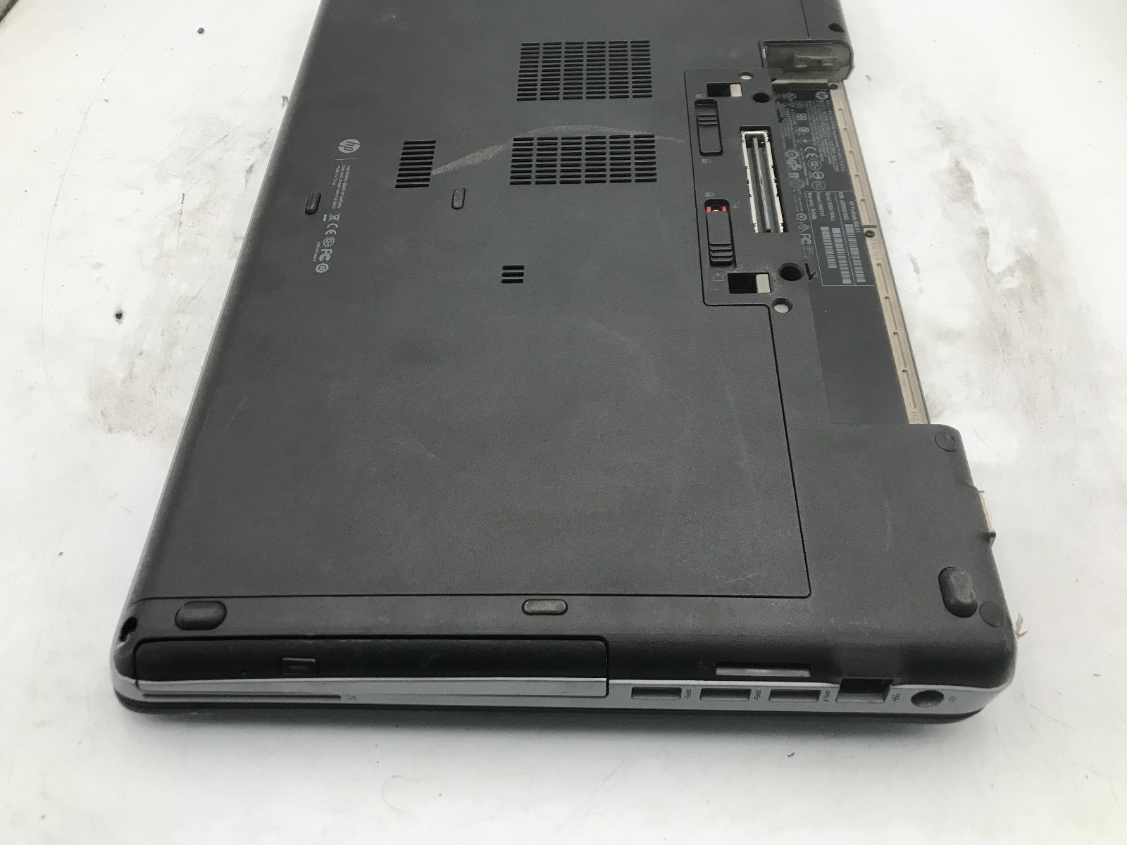 HP PROBOOK 650 G1 – FOR PARTS/BROKEN LCD – INTEL I5 4TH GEN – NO RAM – READ – BB