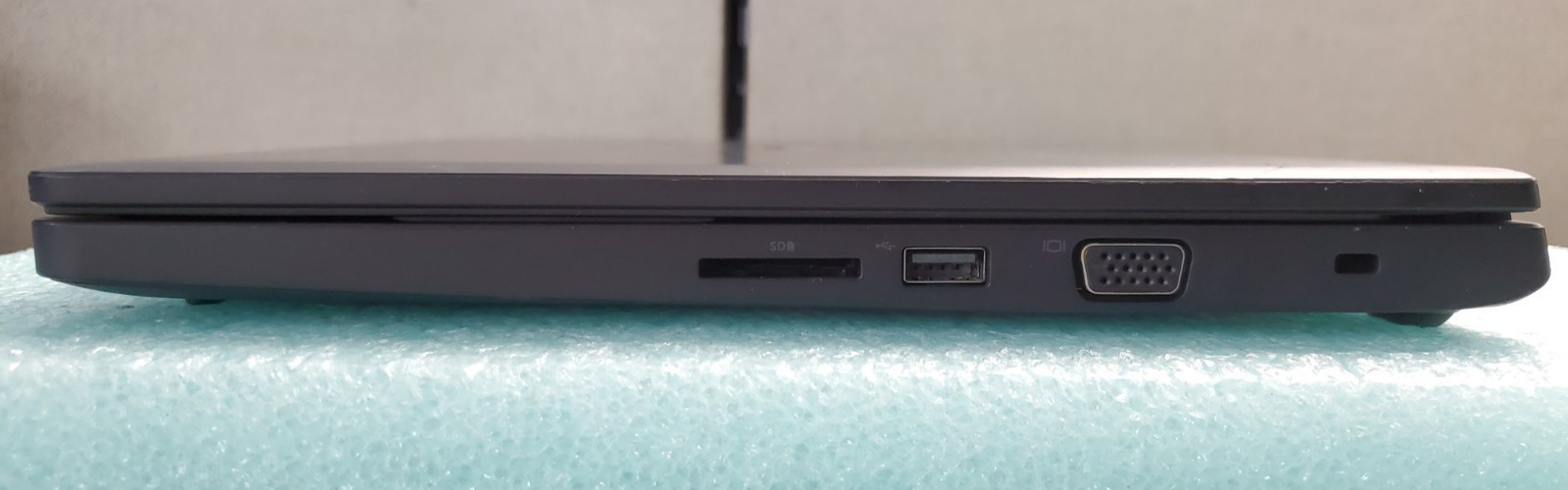 Dell Latitude 3470 i3-6100U@2.3GHz 4GB RAM No HD/OS *BIOS/No battery* | C1144*