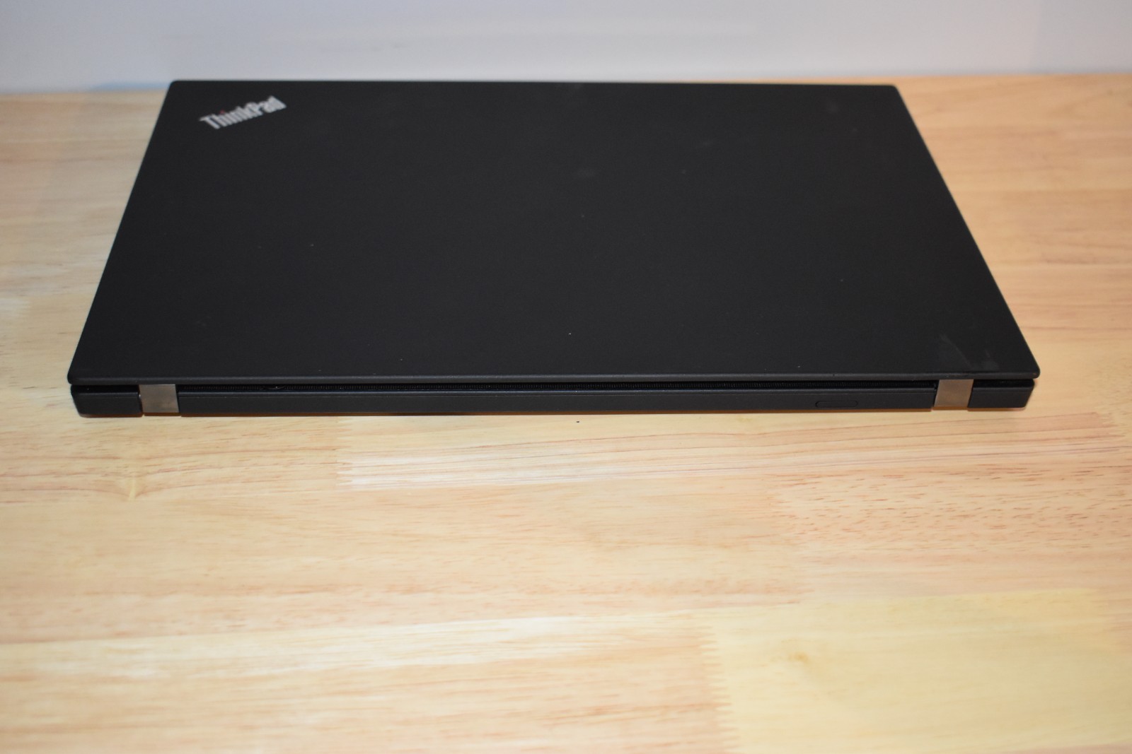 Lenovo Thinkpad T490 Quad Core i7-10510U 16GB RAM 512GB SSD Win11 GeForce MX250