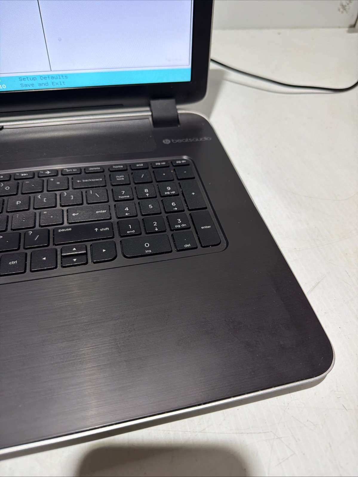 Hp Pavilion 17 Notebook Laptop AMD A10-4655M 6gb Ram No Drives Boots Bios NO P/S