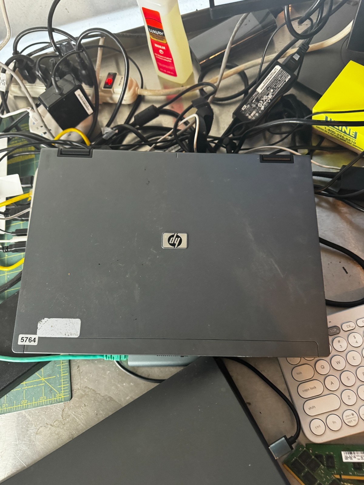 HP COMPAQ 6910P Intel Centrino Duo Laptop for Parts/Repair #5764