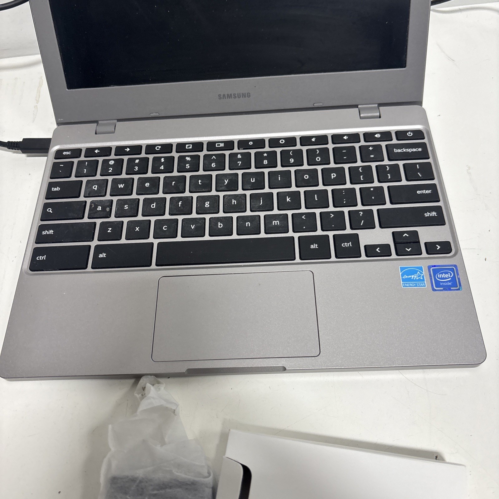 Samsung Chromebook ‎XE350XBA-K01US Celeron N4000 4GB RAM 32GB ‎Intel