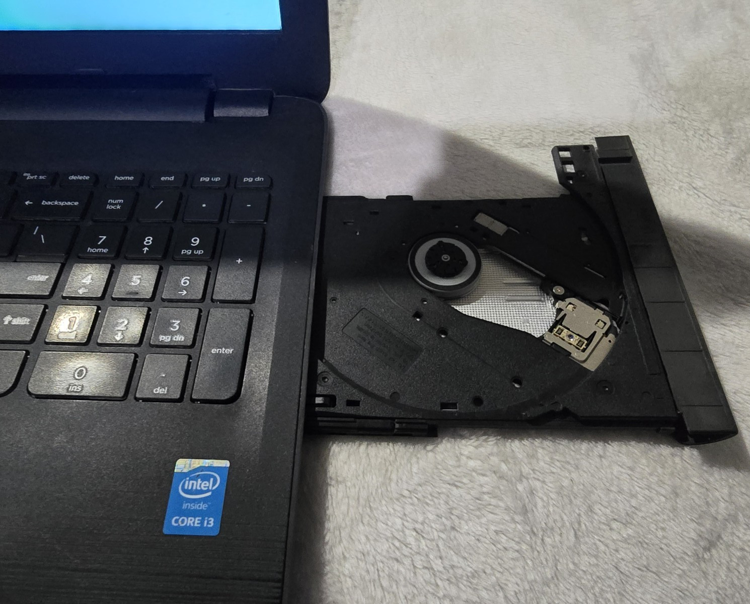 HP 250 G5 Laptop Computer 3165NGW Black Core i3 with Charger Built-in Webcam