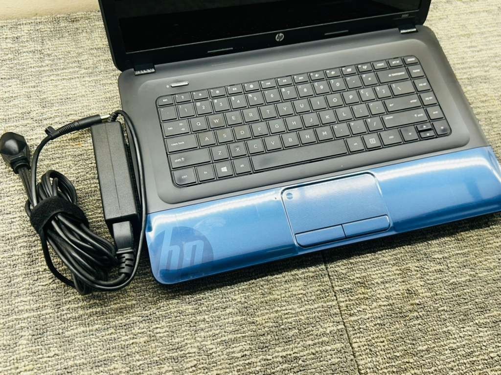 HP 2000-2d19WM 15.6″ Laptop AMD E-300 4GB 320GB Windows 8 Charger – 9734049