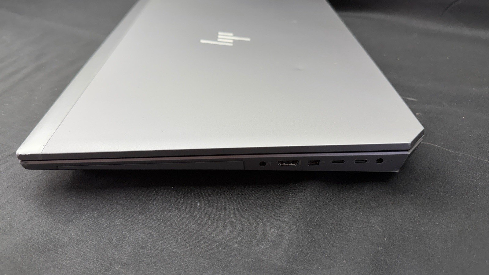 HP ZBook 17 G5 2018 17.3” WIN 11 Xeon E-2176M 32GB RAM 1TB SSD Quadro P4200