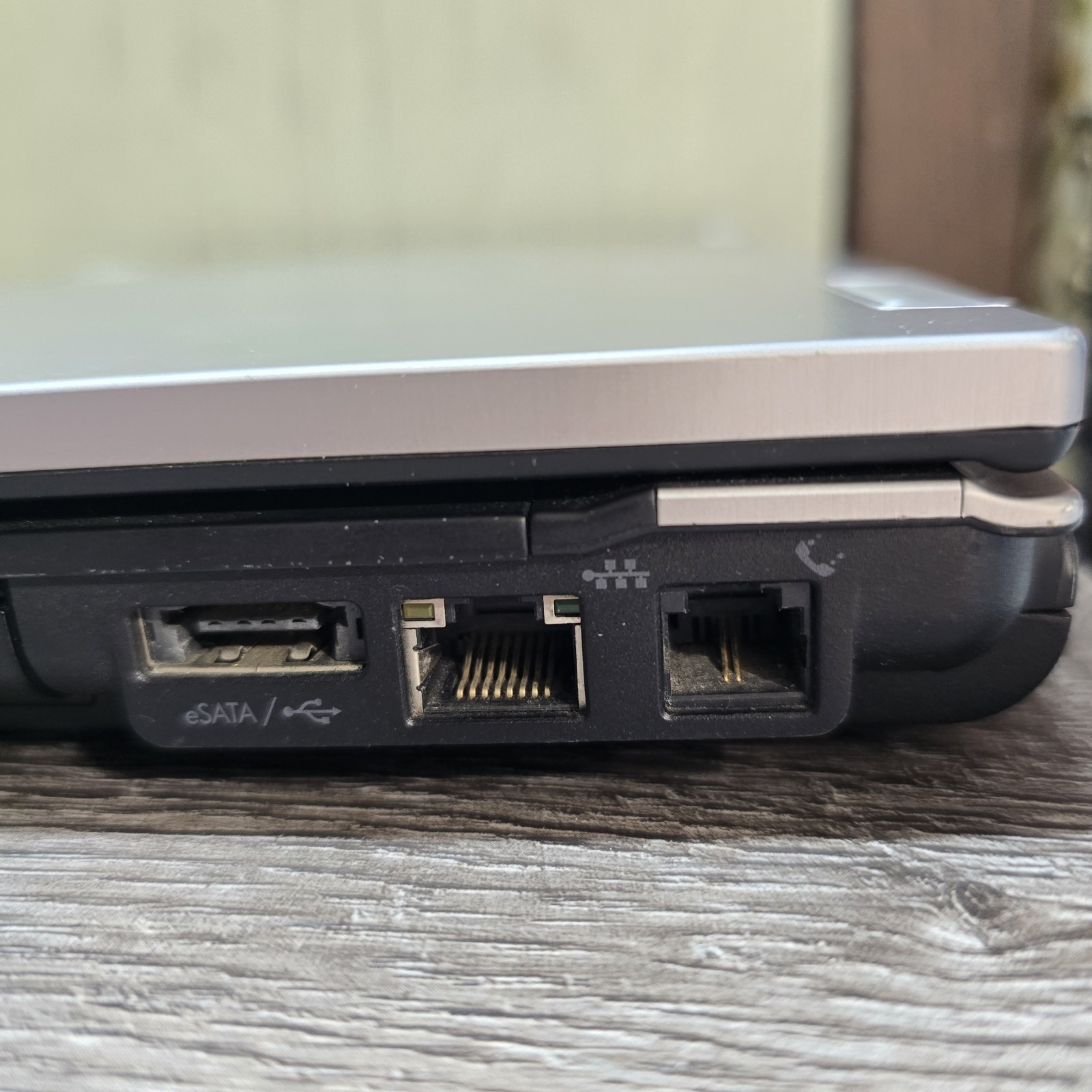 HP EliteBook 8440p i5-M520 2.40GHz 1600×900 3GB RAM FOR PARTS No Charger