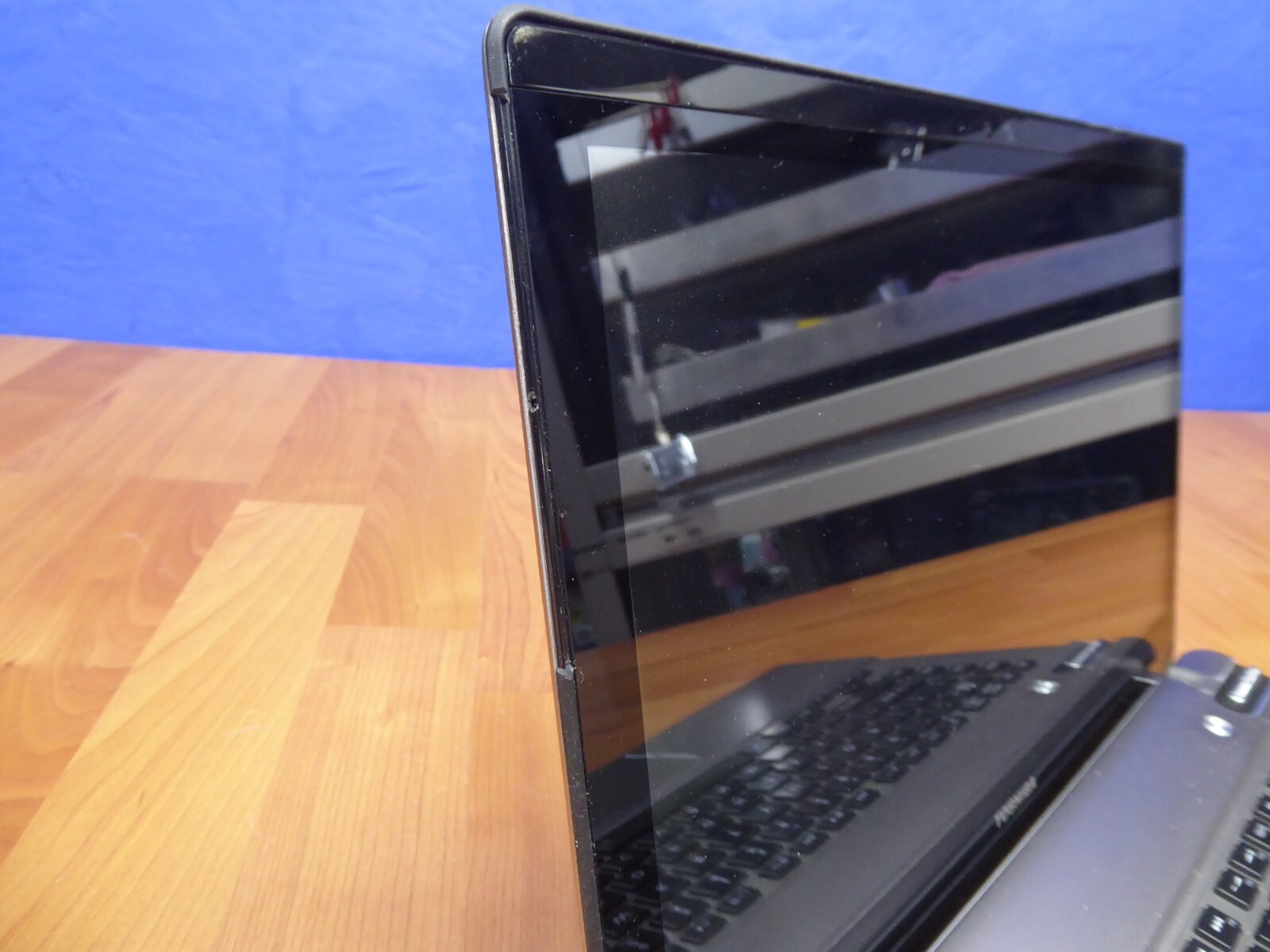 TOSHIBA SATELLITE P845T -S4305 14″ i3-3217U 1.86GHz 8GB 240GB SSD WINDOWS 10 HOM