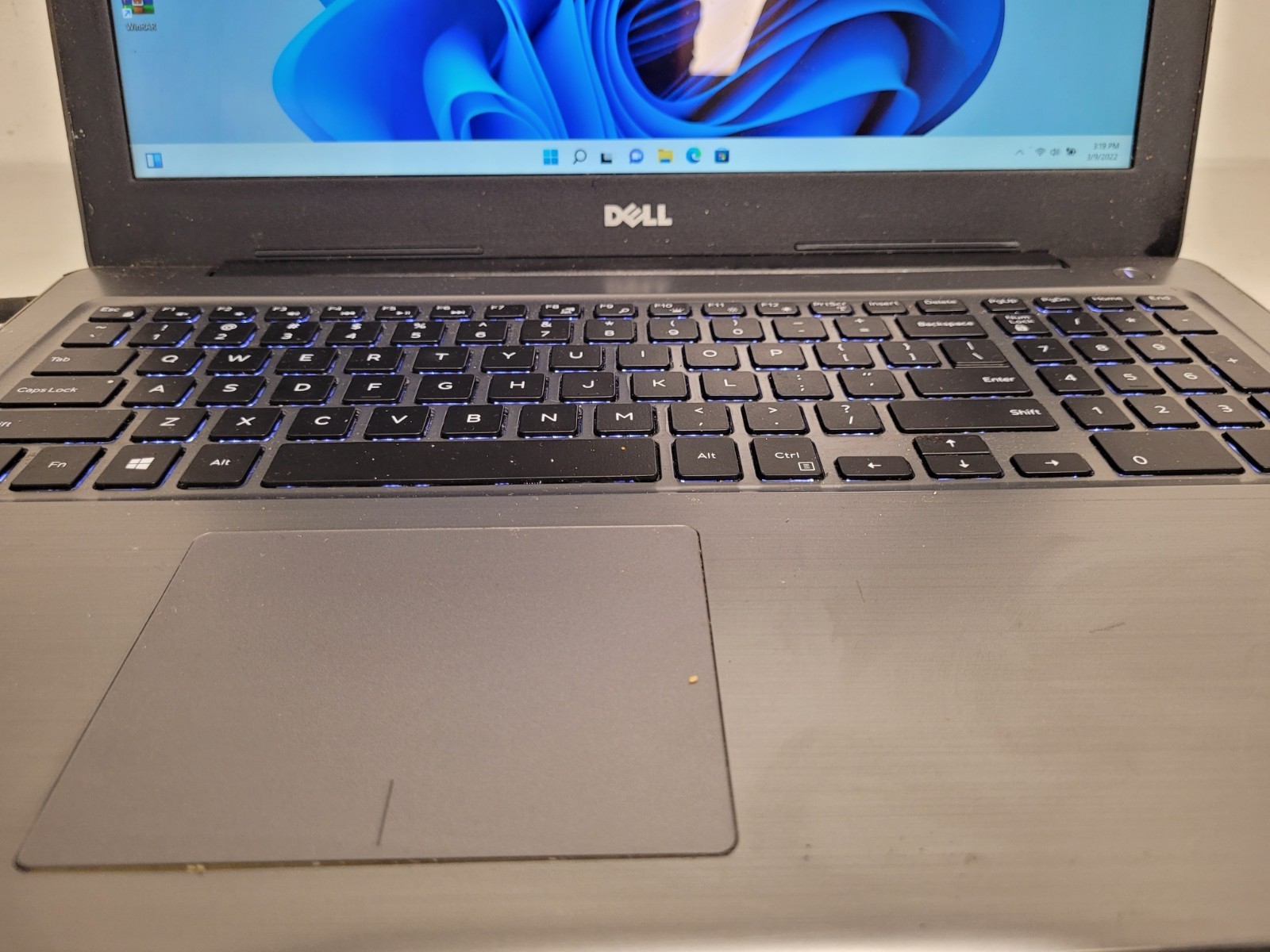 Dell inspiron 5567 15.6″ i5-7200u 2.5ghz 8gb ram 1tb hdd w11p READ 2J5WVF2
