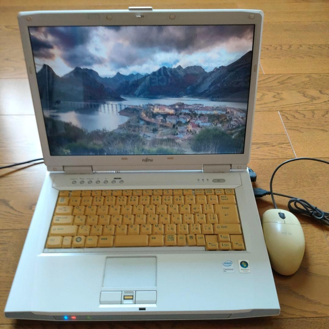 Fujitsu FMV-BIBLO NF70Y Laptop Windows 10 Pro 32-bit Japanese Keyboard w/ Mouse
