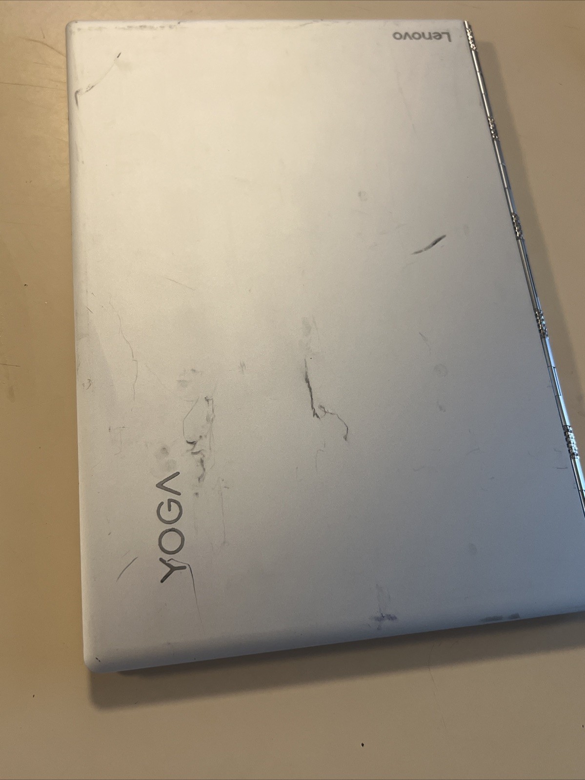 Lenovo Yoga 910-13IKB 14″ Touch 80VF Intel i7-7500U 2.7GHz 16G (For Parts)