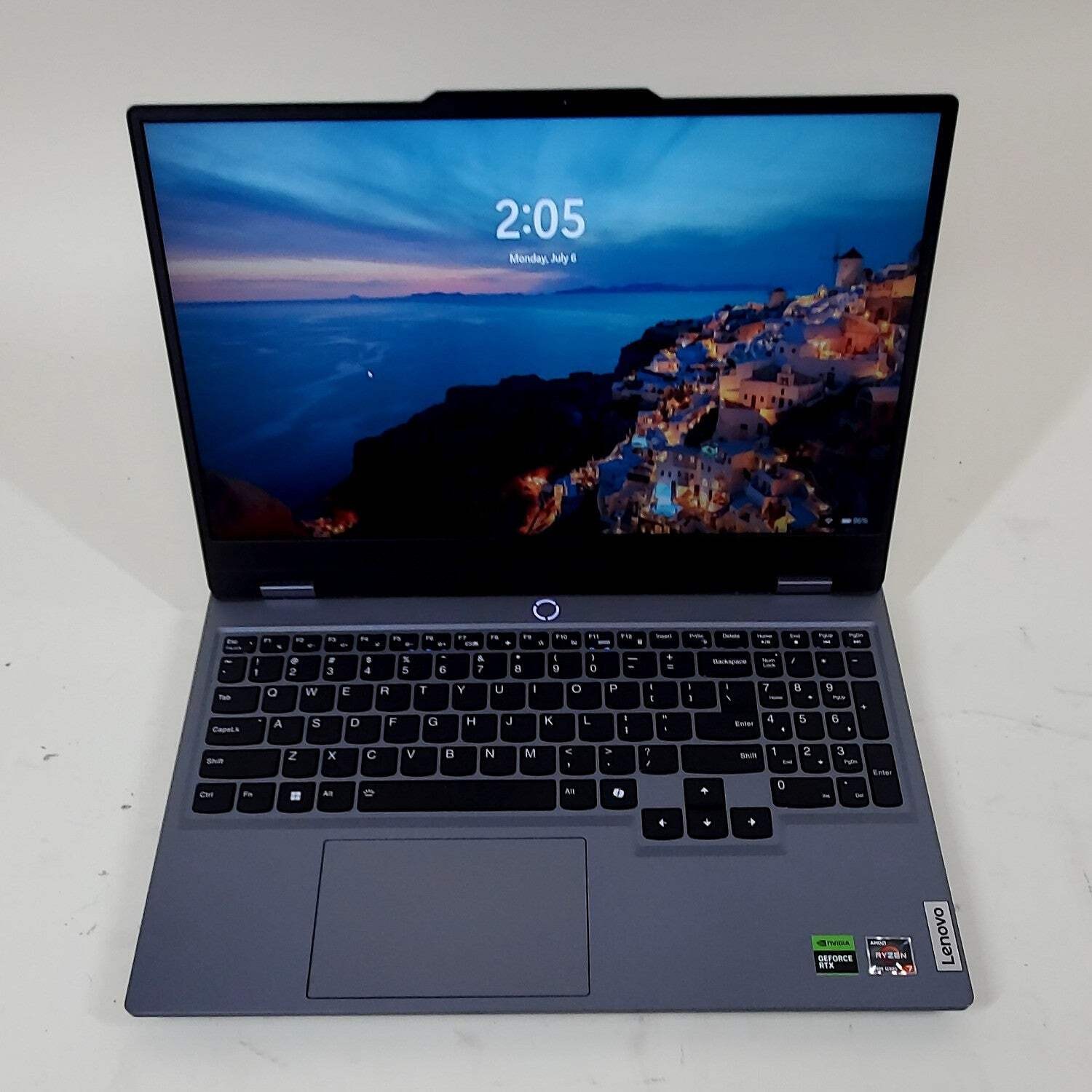 Lenovo LOQ 15 ARP9 15 Ryzen 7 7435HS 3.1GHz 512GB SSD READ