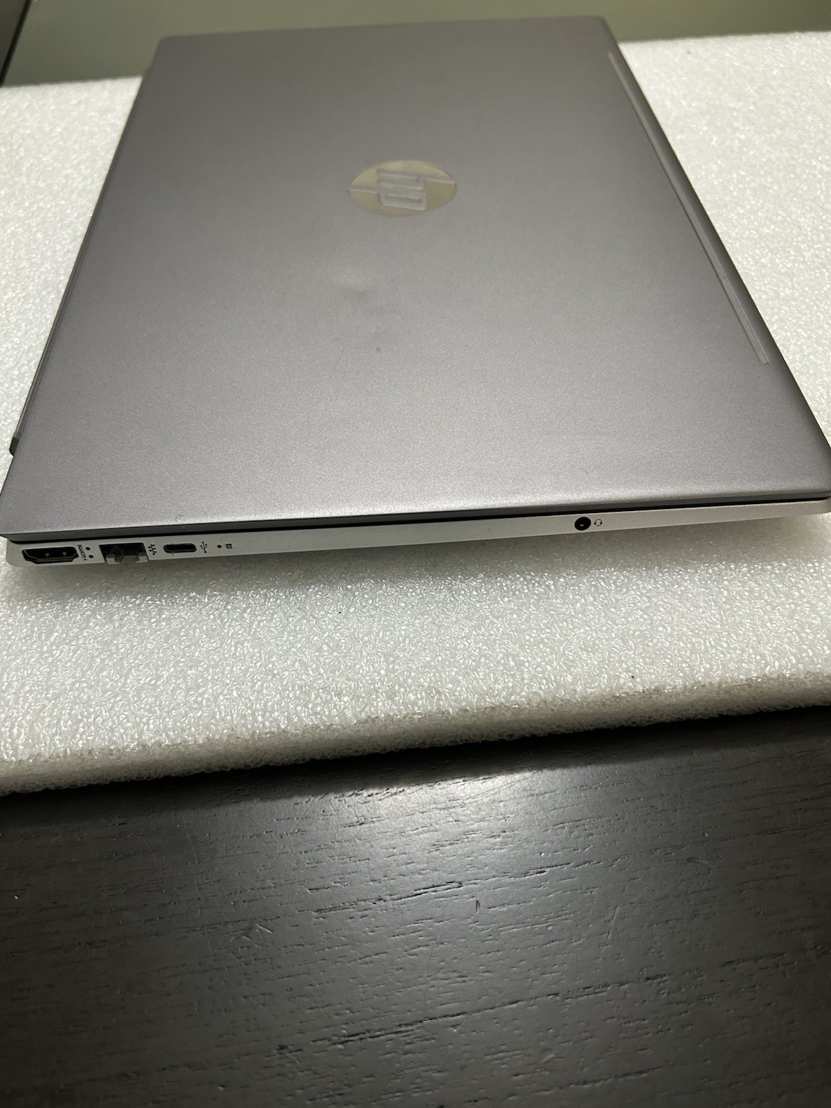 HP PAVILION 15-CS1063CL | CORE i5-8265U | 1 TB | 8GB | W/ POWER ADAPTER