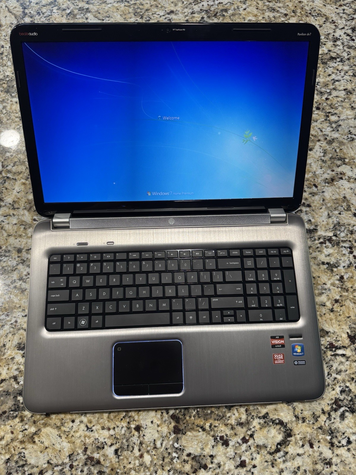 HP DV7- 6c23ci 17.3″ Notebook 6GB RAM AMD A8-3520M with Radeon HD 1.60GHz