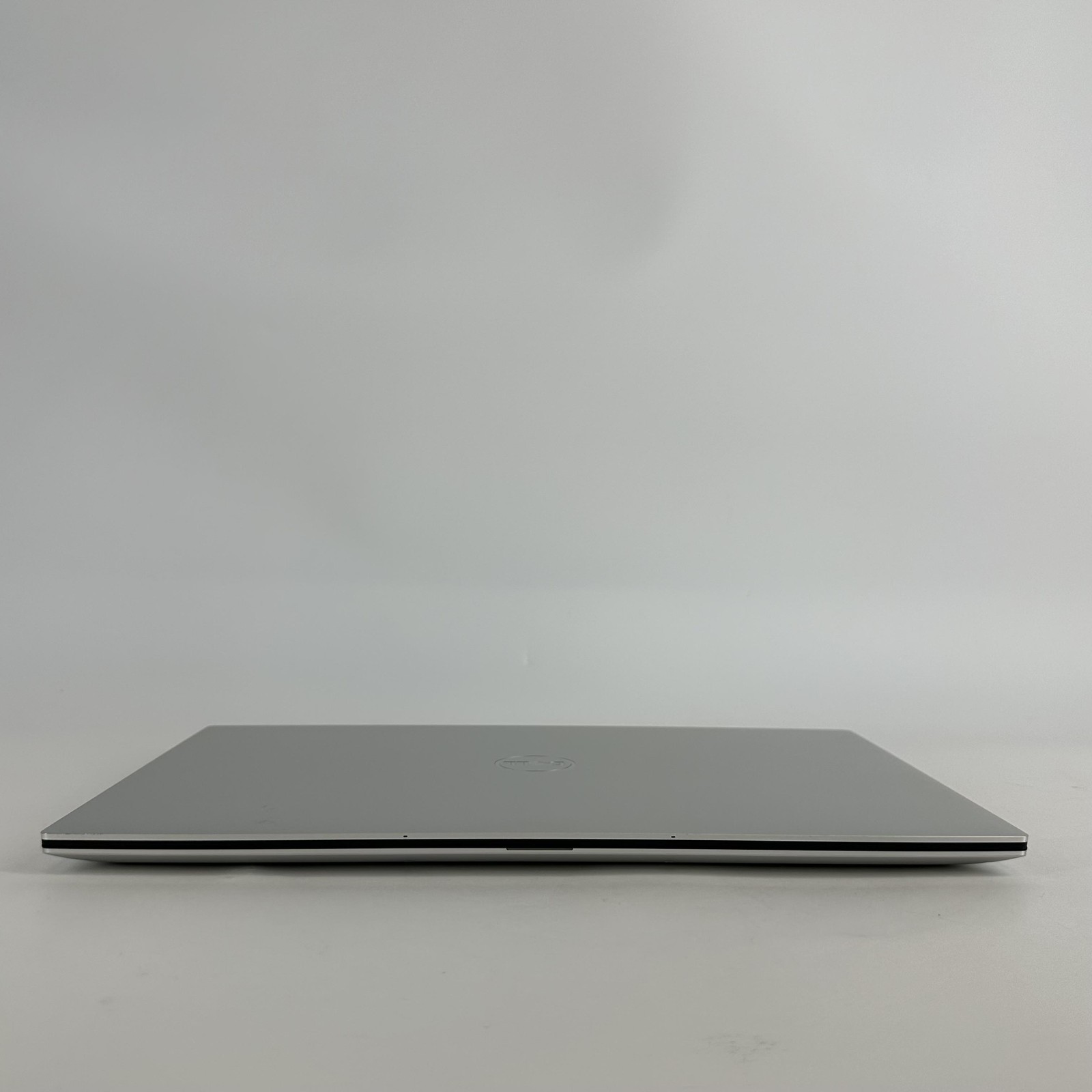 Dell XPS 17 9730 FHD+ TOUCH 2.6 GHz i9-13900H 64GB 4TB SSD RTX 4080 LCD BLEED