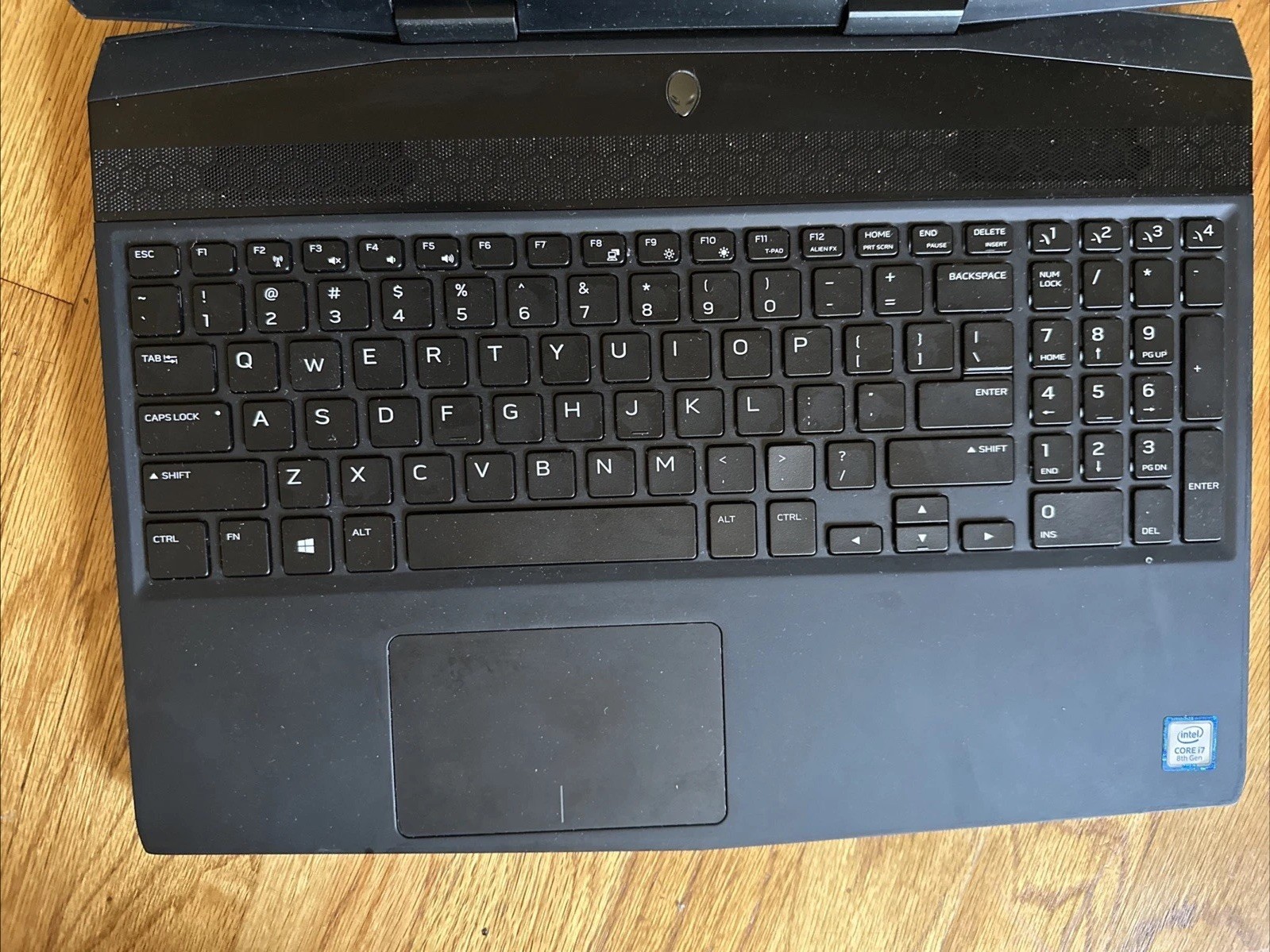 Alienware M15 P79F 15.6″ i7-8750H, 16gb RAM, GeForce GTX 1070,1TB SSD Win10.