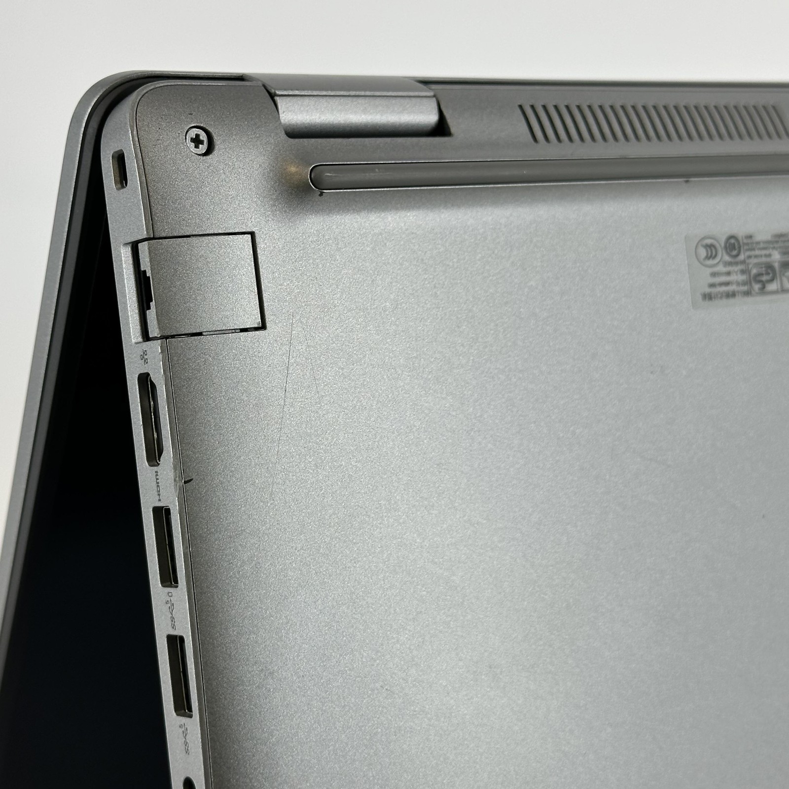 Dell Latitude 5540 15.6 FHD 1.6 GHz i5-1345U 8GB 256GB SSD Very Good
