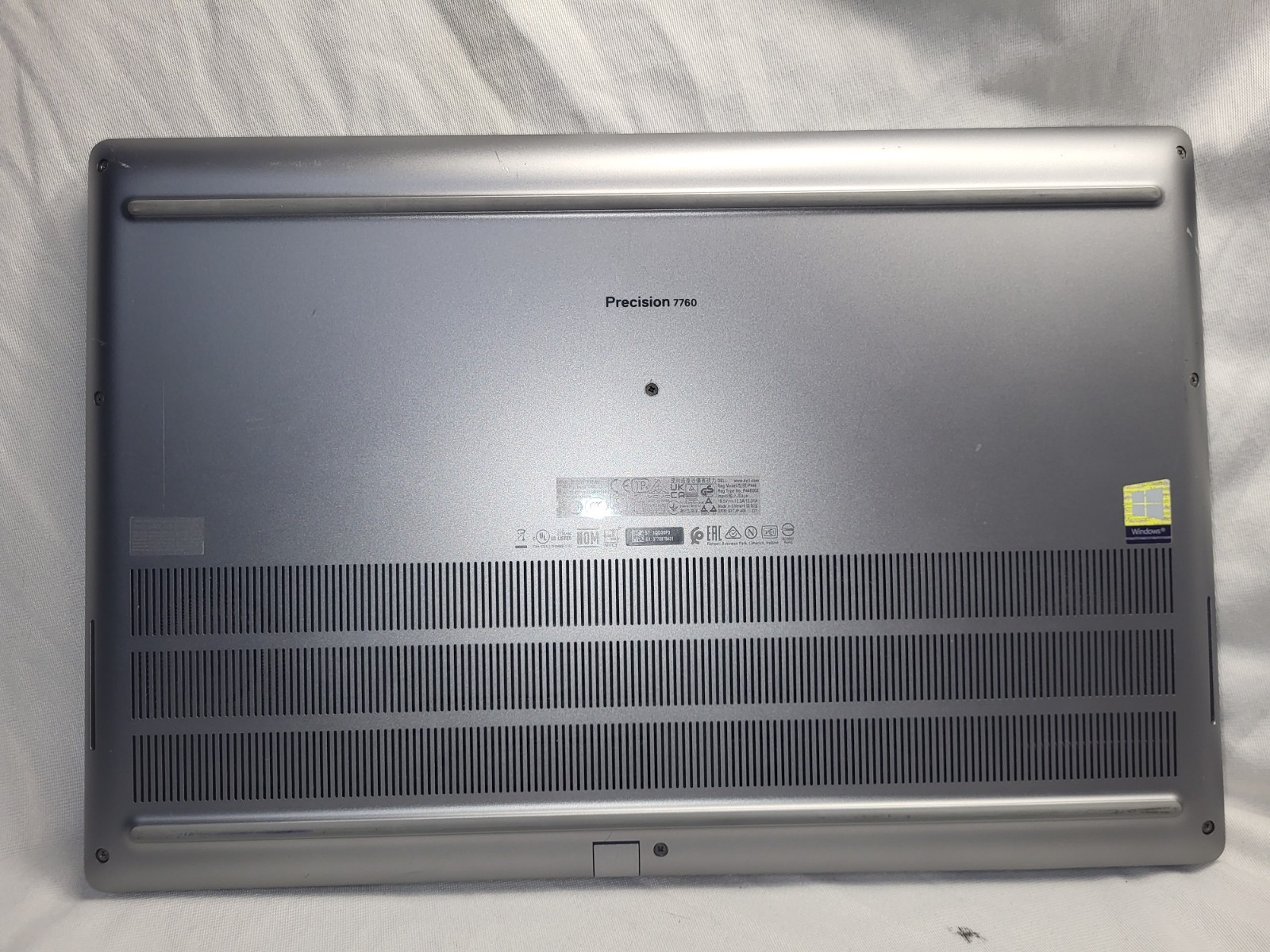 Dell Precision 7760 17.3″ Nvidia RTX A5000 i7 2.5Ghz 16GB 256 SSD Win 11 Pro