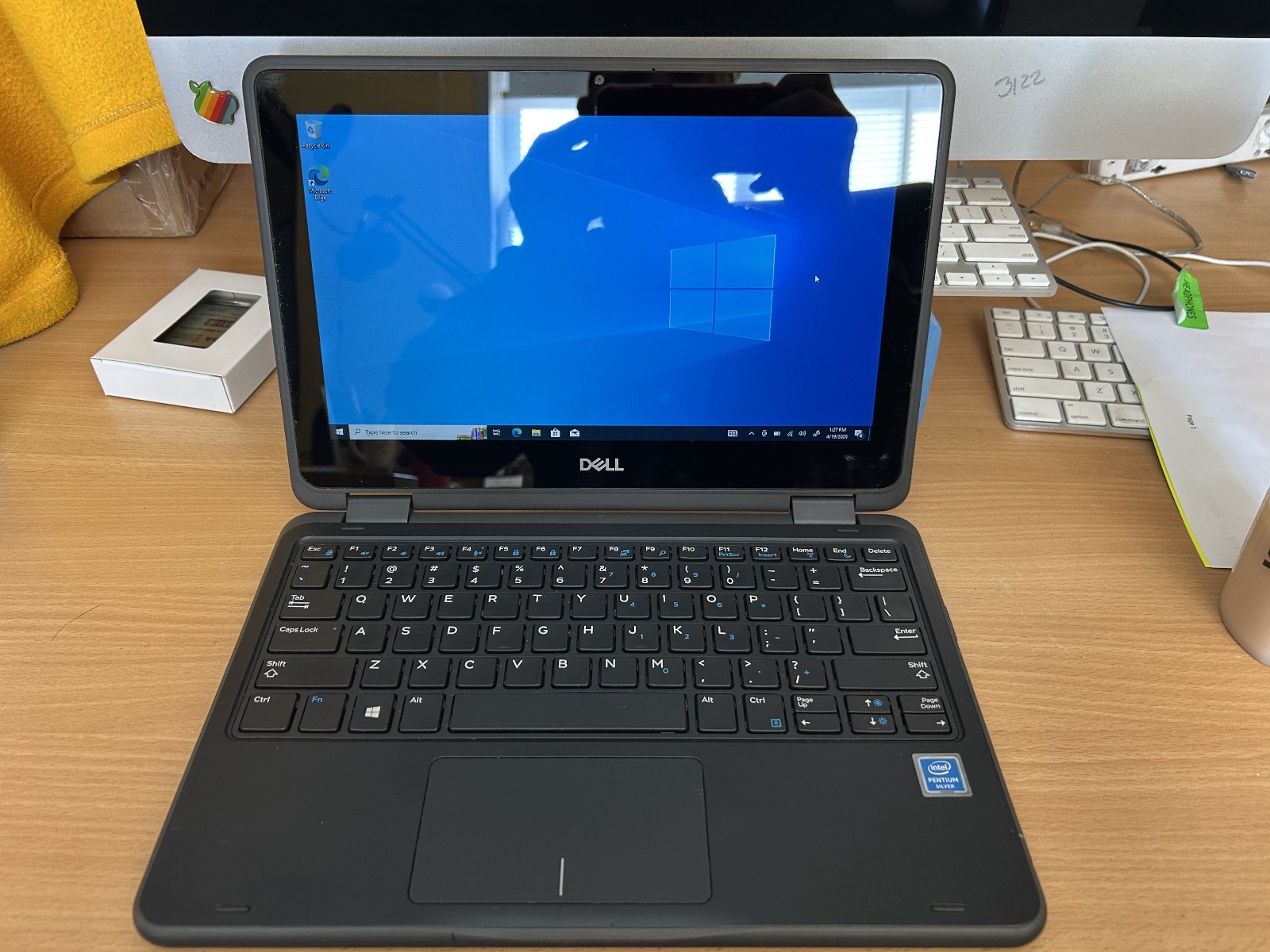 Dell laptop tablet 3190 2 in1