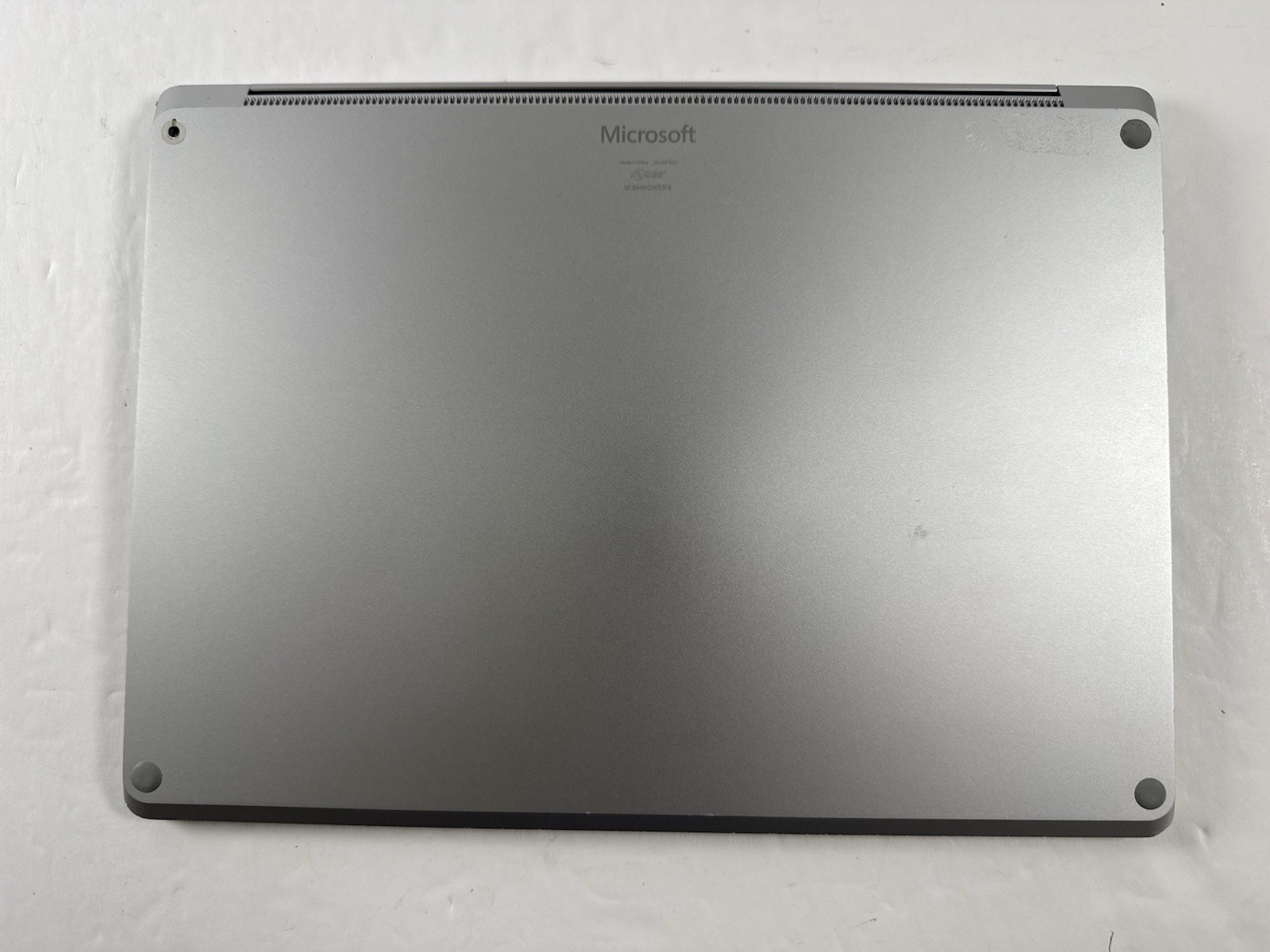 Microsoft Surface Laptop 5 13.5” 1950 Intel Core i7-1265U 16GB RAM 512GB NVME
