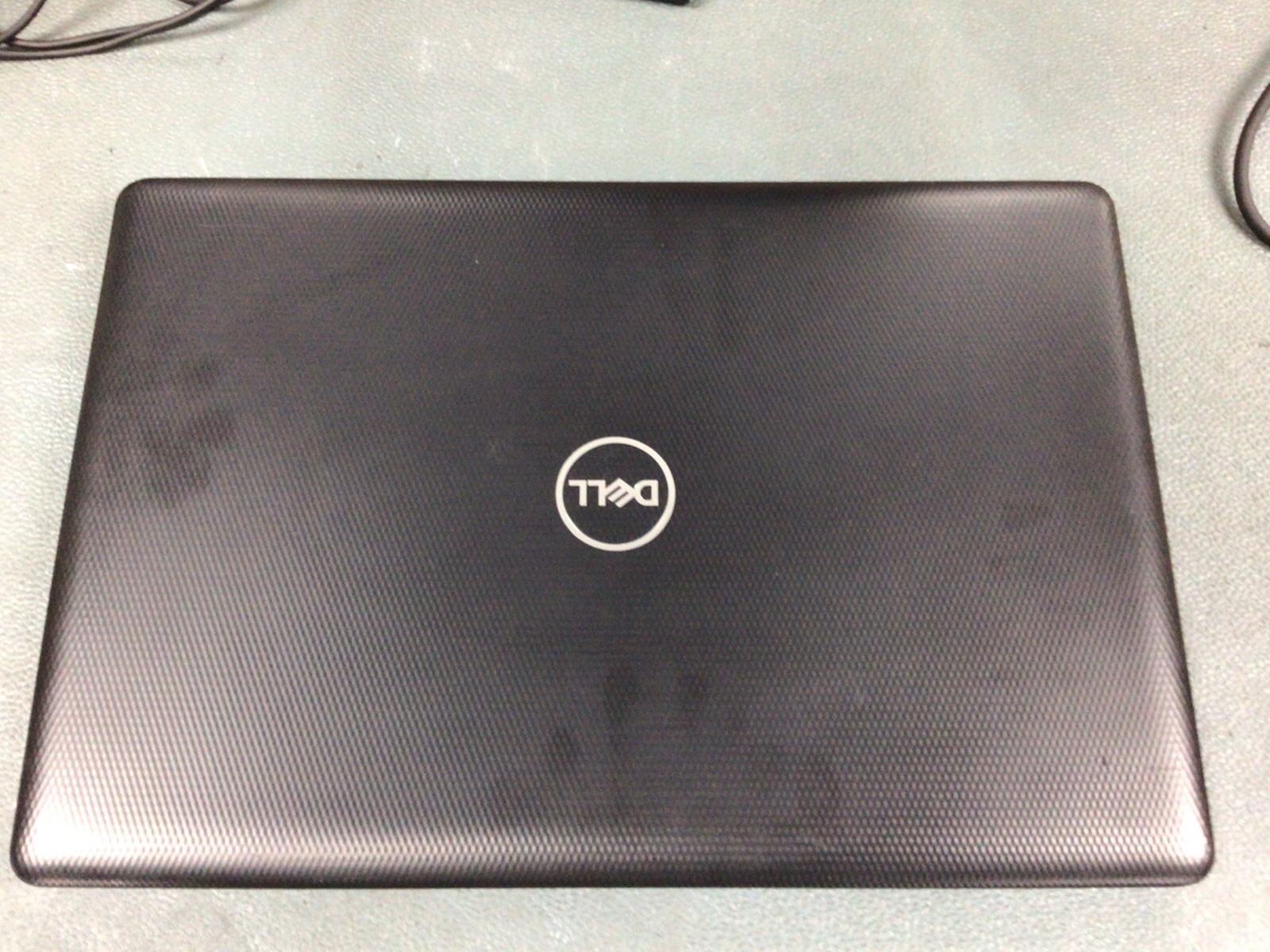 Dell Inspiron 3793 AS IS | 17.3” | i5-10th 1.0GHz | 16gb RAM | No Drive/OS/AC
