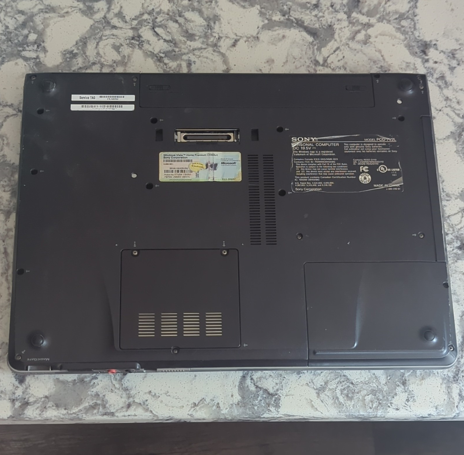 Sony VAIO PCG-7N2L 15.4″ Core 2 Duo Vista GeForce 8400M