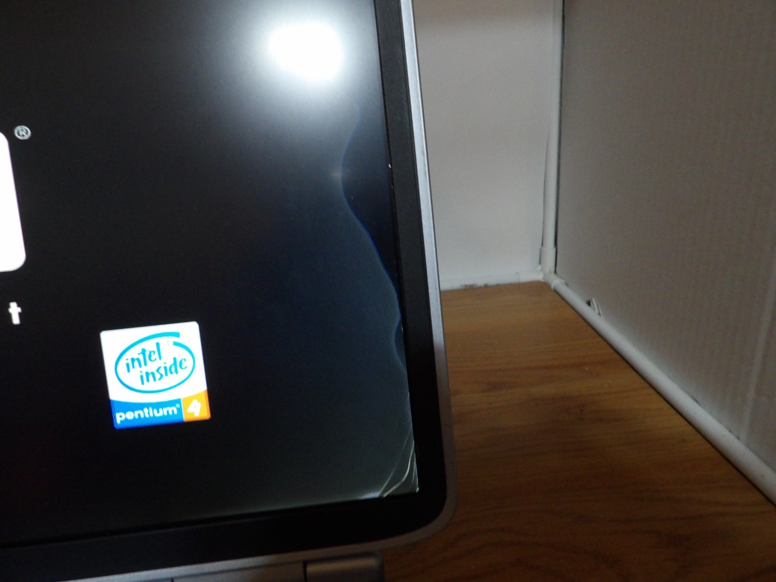HP Pavilion zd7058cl -17.1″- Comes With Power Pack-READ!!!!! PARTS ONLY!!!!!!!!