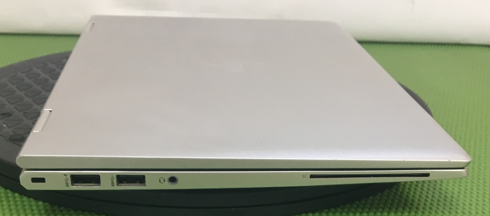HP EliteBook X360 830 G7 i7-10810U 16GB Touchscreen 13″ – no SSD/OS/AC