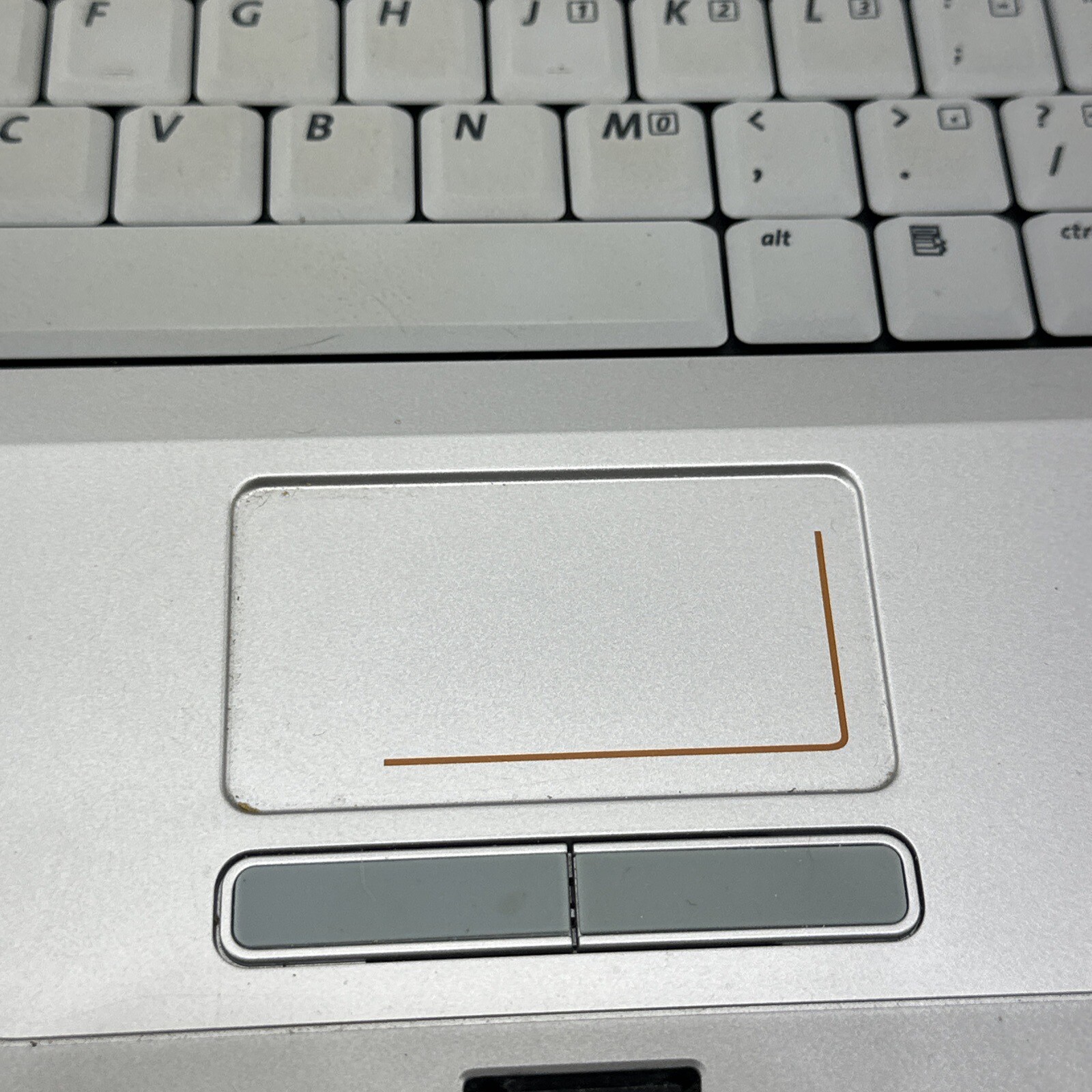 Hewlett-Packard ￼HP Compaq Presario C500 Comes With Ac Adaptor