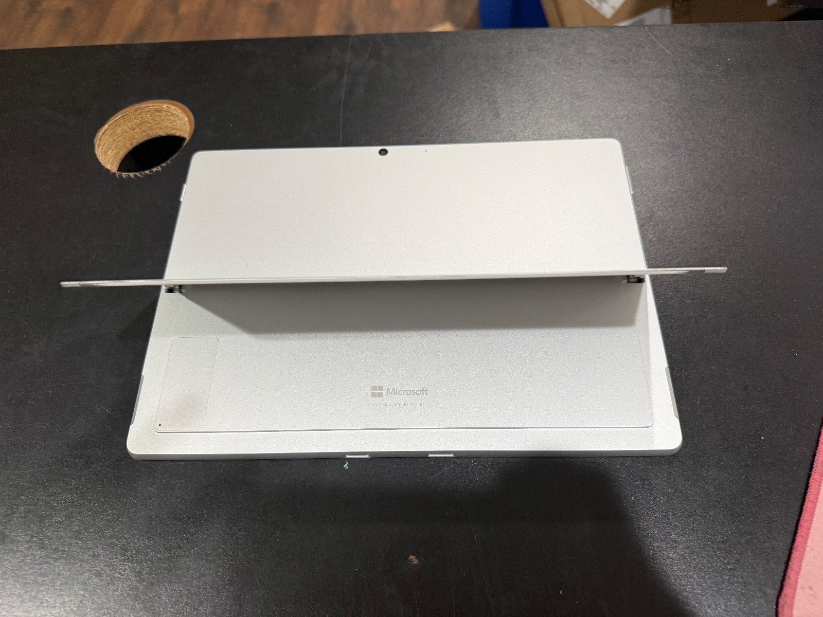 Microsoft Surface Pro 8 1983 2.60GHz i5-1145G7 8GB RAM 256GB SSD Win 11 Pro