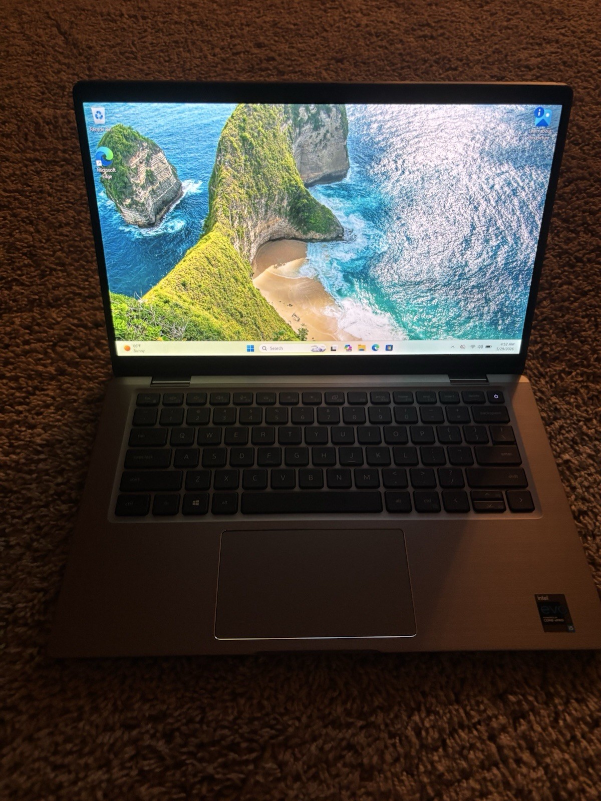 Dell Latitude 7420 14″ FHD i5-1145G7 2.60GHz 16GB 256GB SSD W11P Touchscreen