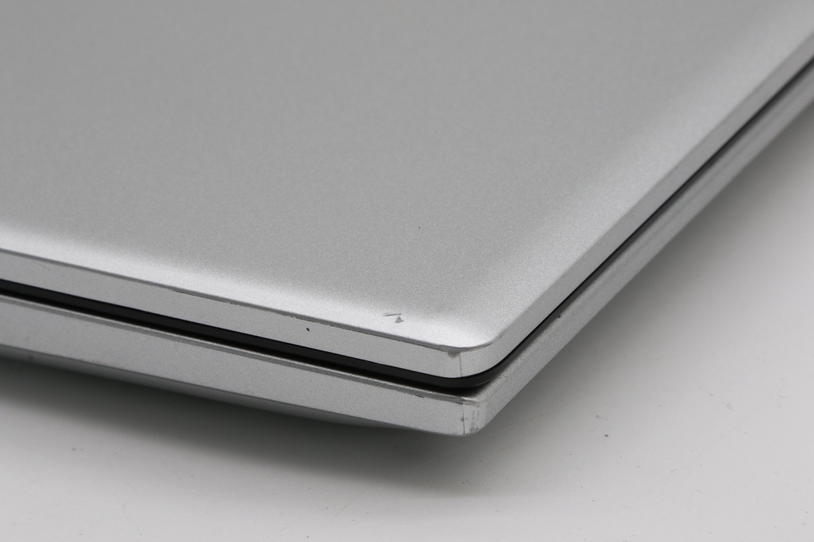 Asus Vivobook 15 F512J 15.6″ i5-1035G1 1.0GHz 12GB RAM 256GB SSD – Silver