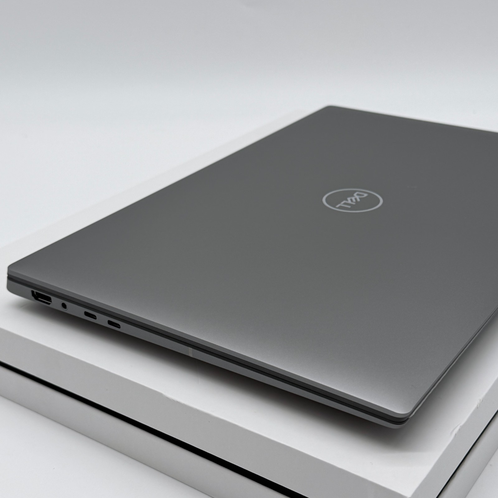 2025 Dell Precision 5690 16 3.8GHz Ultra 7 165H 64GB RTX 2000 Ada – WORKSTATION!