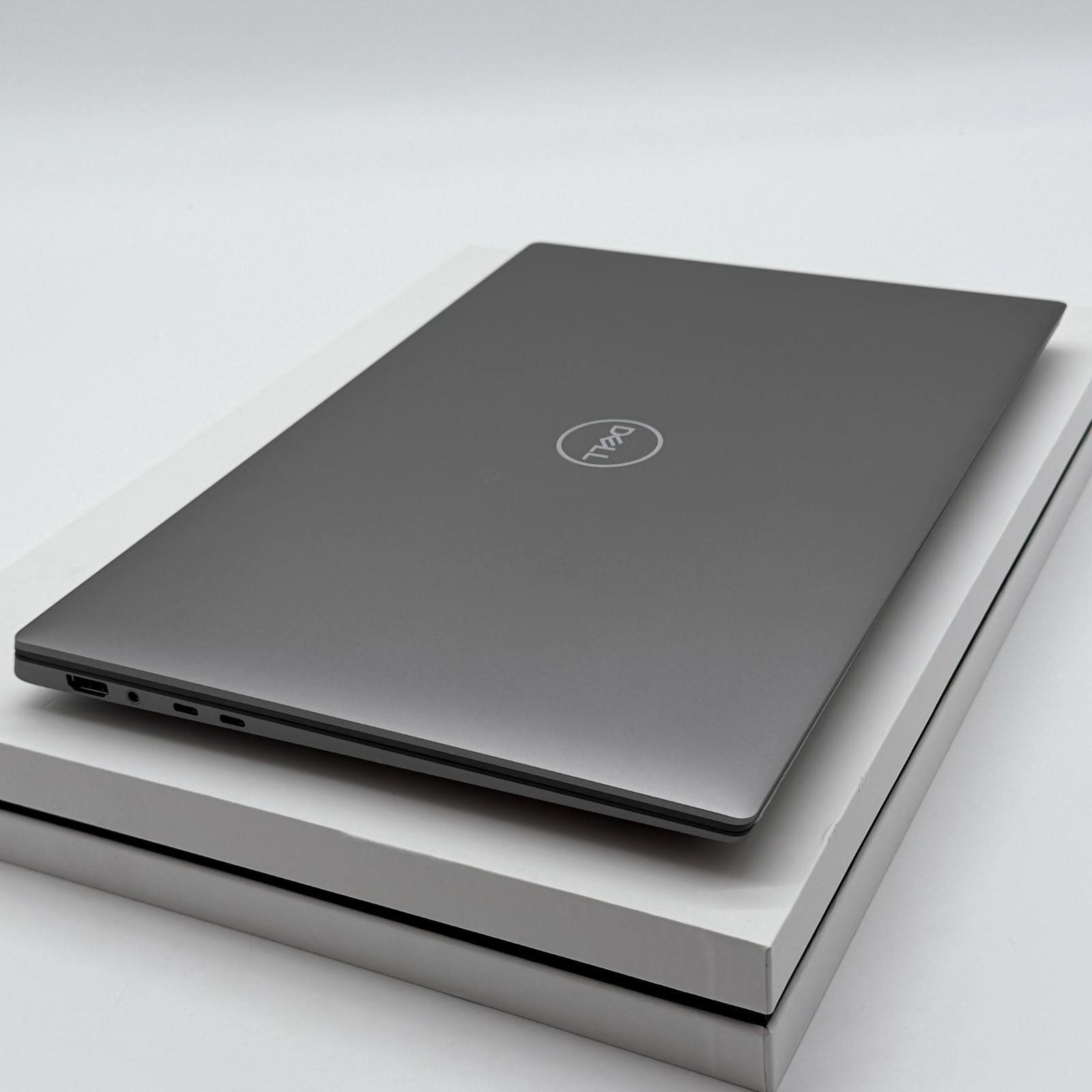 2025 Dell Precision 5690 16 3.8GHz Ultra 7 165H 64GB RTX 2000 Ada – WORKSTATION!