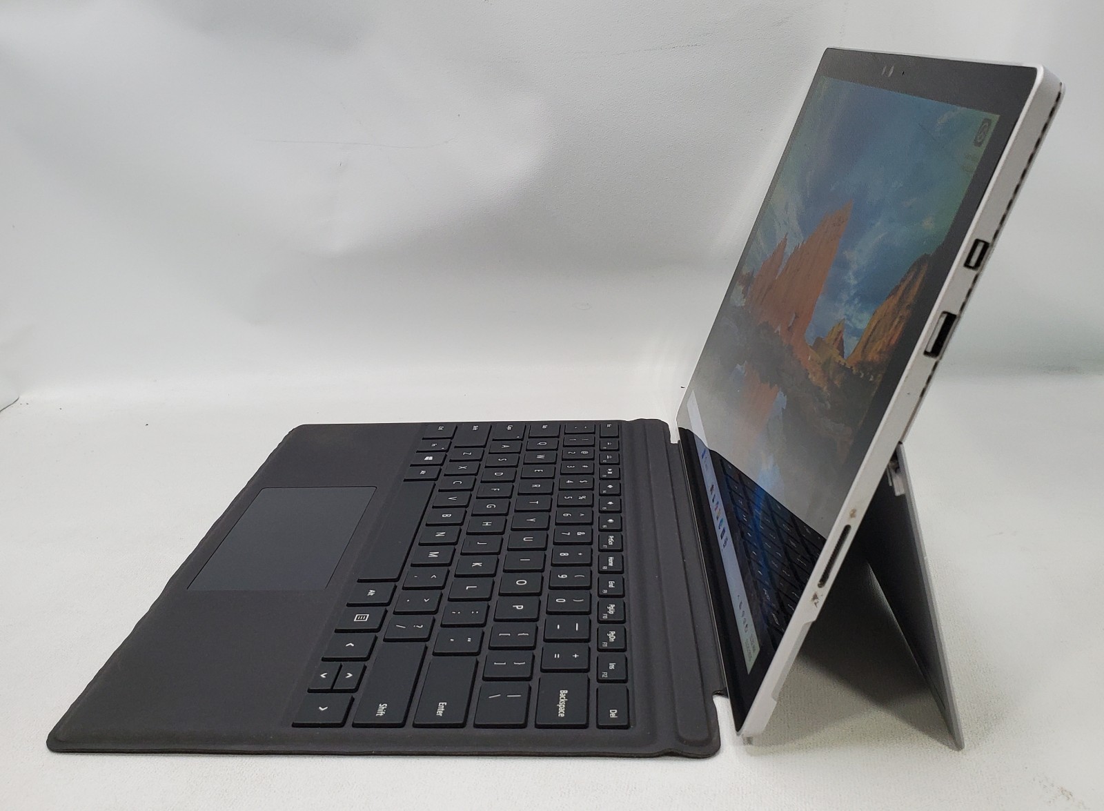 MICROSOFT SURFACE PRO 4 1724 Intel Core m3-6Y30 0.9GHz 4GB RAM 128GB Windows 11.
