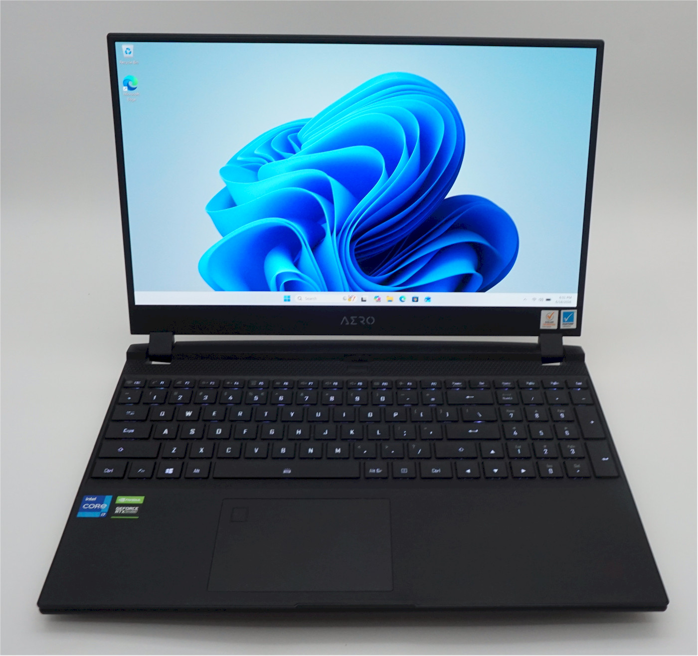 Gigabyte AERO 15 OLED 4K HDR Gaming Laptop i7-11800H 32GB RTX 3080 8GB Very Good
