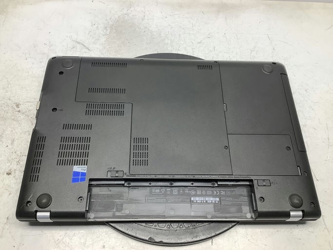 Lenovo ThinkPad E550 Intel i3-5005U 2GHz 4 GB NO HDD