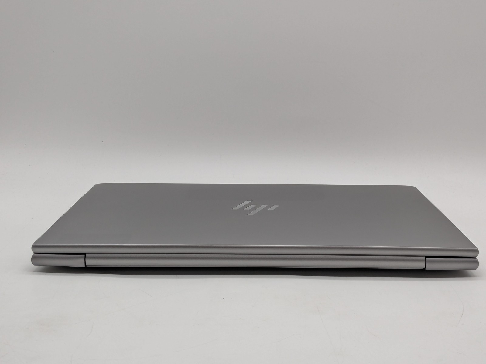 HP ZBook Firefly G10 14″ FHD+ 13TH I5-1350P 512GB SSD 16GB W11P Webcam Backlit