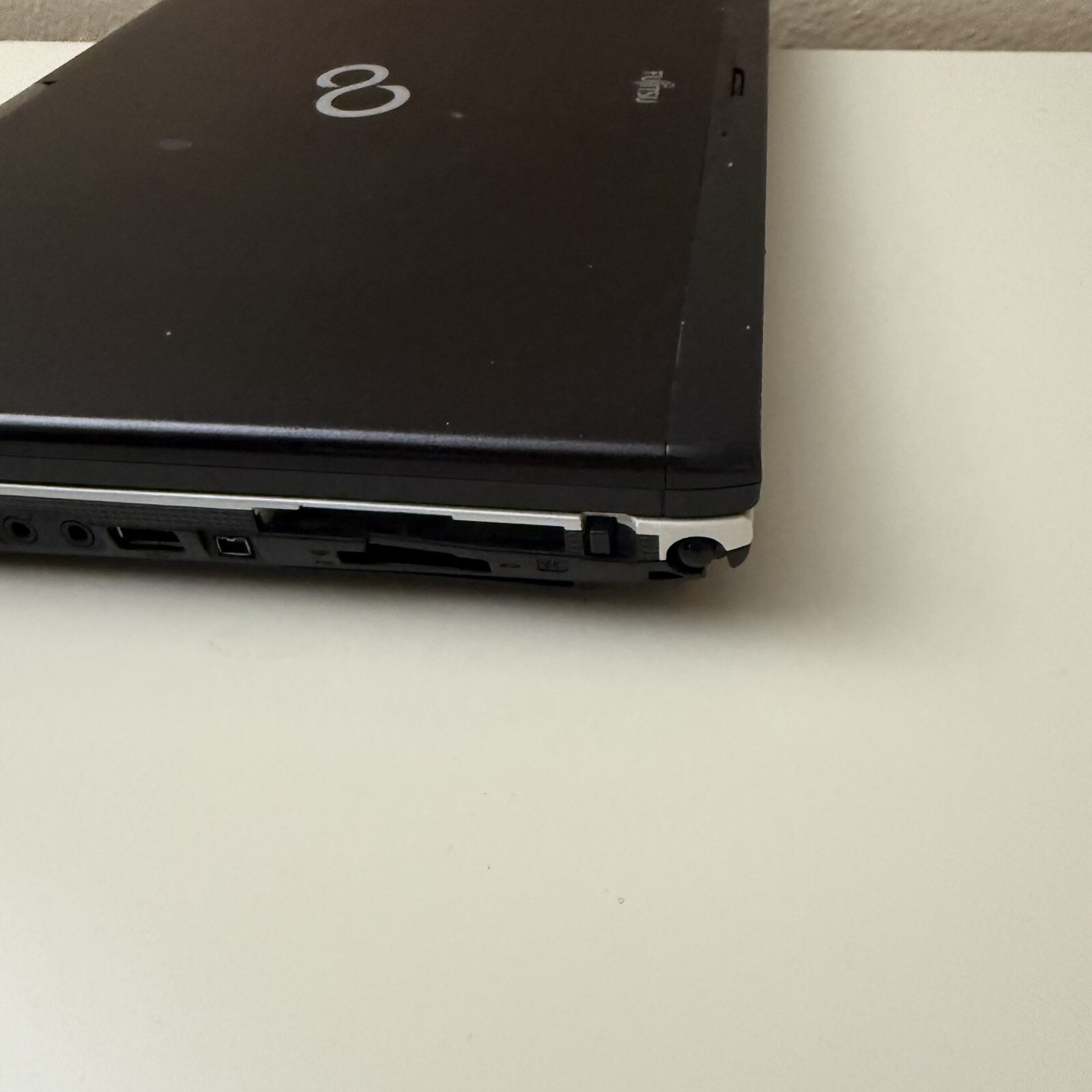 Fujitsu Lifebook T900, Intel core i5-M520 @2.40GHz, 6GB Ram Windows Vista
