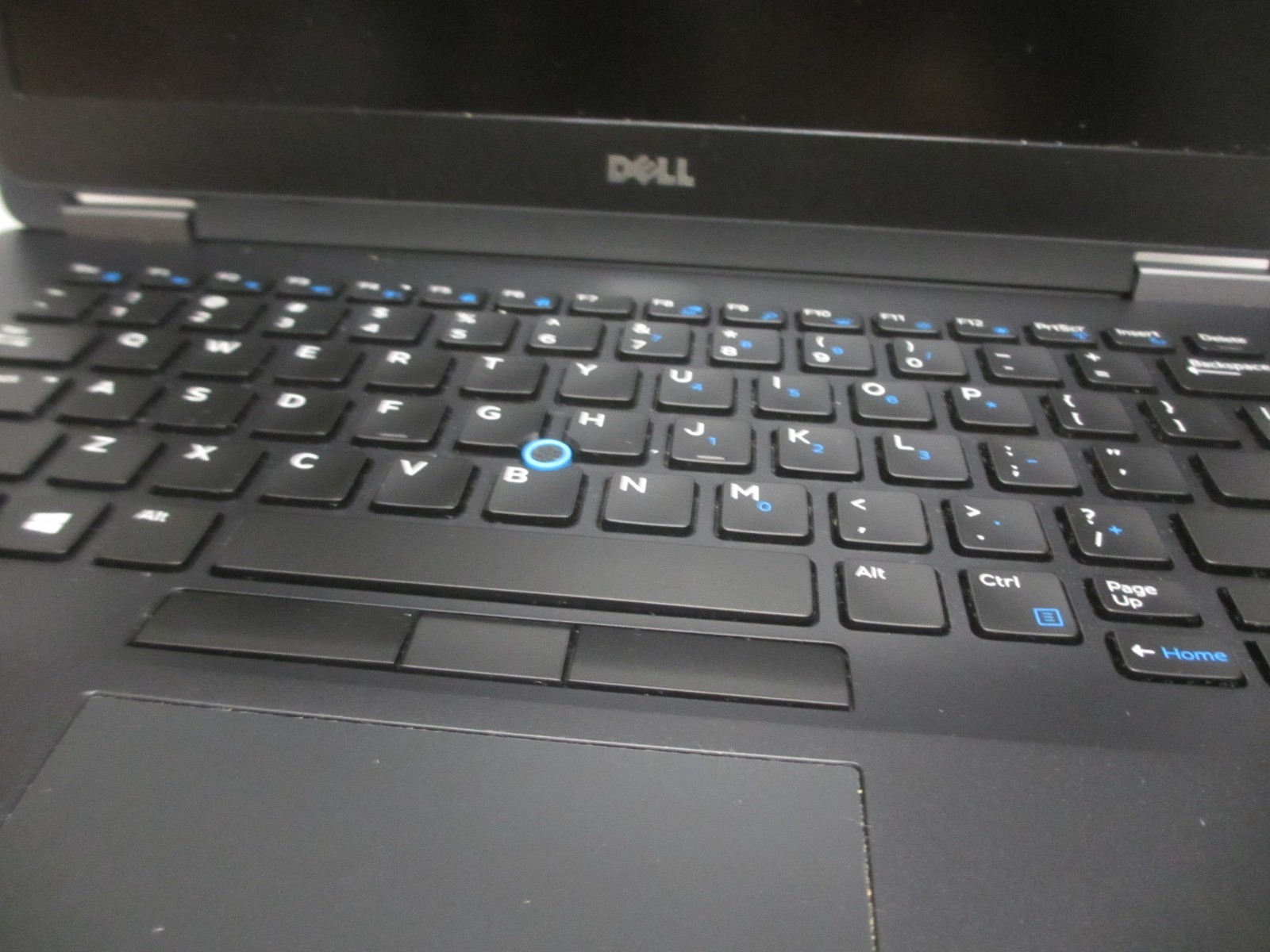 Dell Latitude 5580 i5-6440HQ 2.6GHz 16GB 256GB M2SSD NO BTRY/OS LAPTOP + AC READ